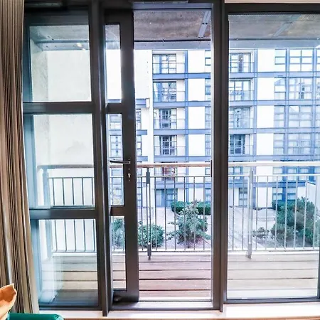 Stylish London 1 Bed Flat - 5 Mins From Canary Wharf Exterior photo