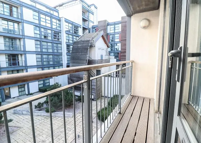 Stylish London 1 Bed Flat - 5 Mins From Canary Wharf