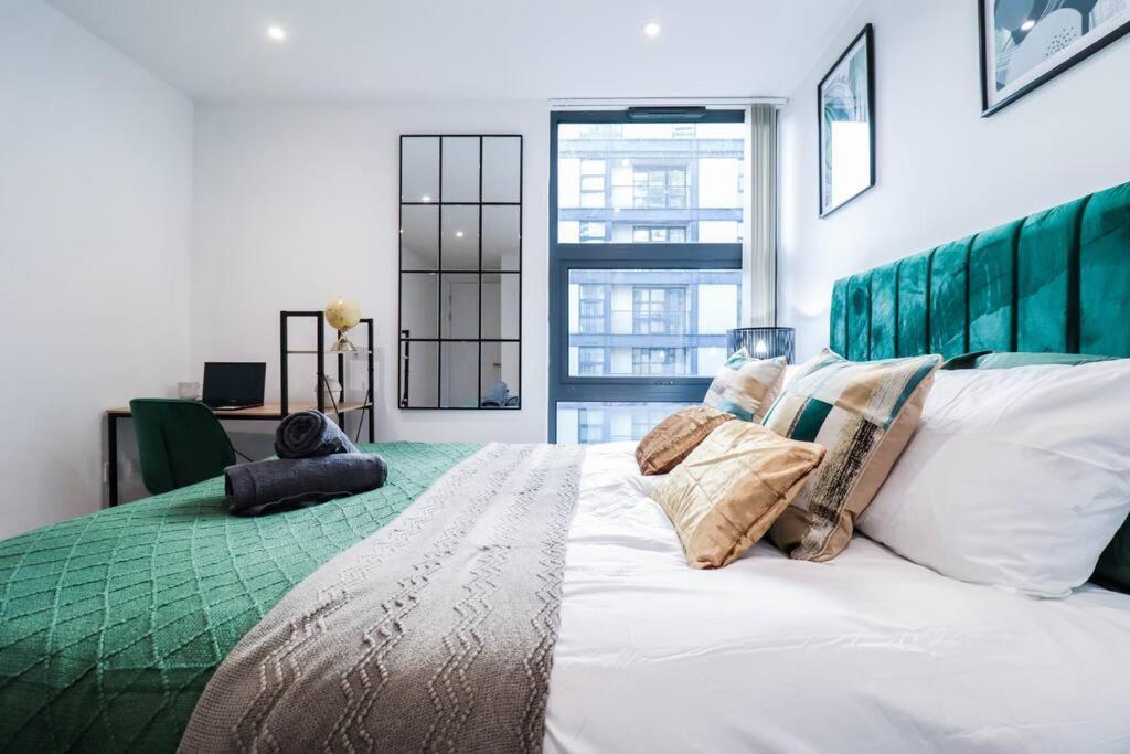 Stylish 1 Bed Flat - 5 Mins From Canary Wharf Apartment London
